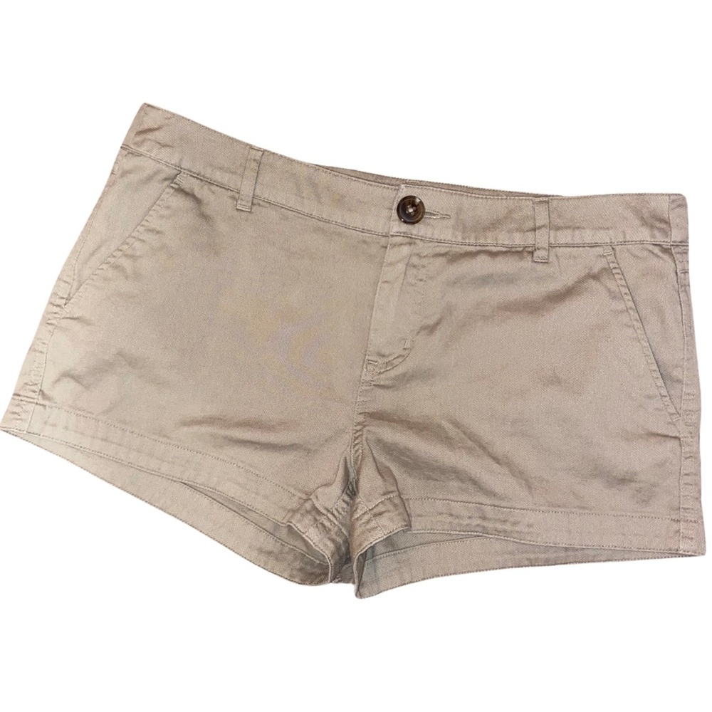Forever 21 Khaki Shorts Size Medium